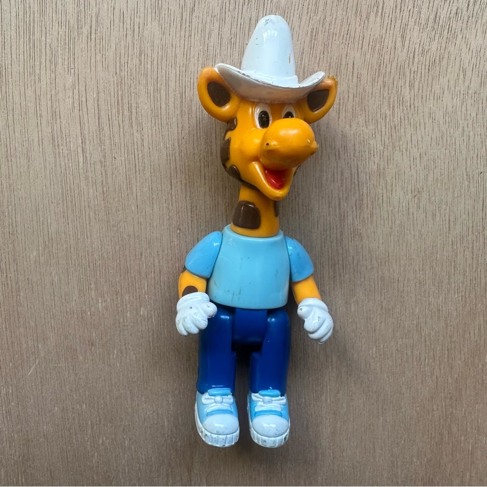 Vintage 90’s Toys R Us 4” Action Figure Cowboy Hat Geoffrey the Giraffe